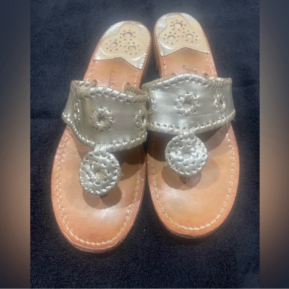 ✨Jack Rogers Summer Gold Navajo Leather Sandals Women’s Size 8.5✨
